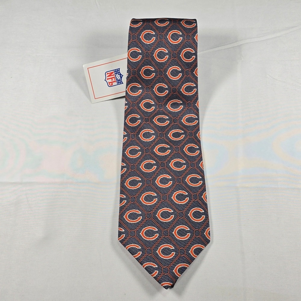 NWT NFL Chicago Bears Silk Tie Men's Football Fan Game Day Collectible
